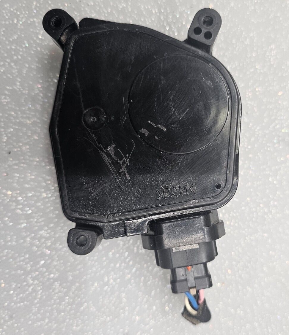 06-14 kia Sedona 07-08 Hyundai Entourage TAILGATE TRUNK HATCH LATCH ACTUATOR OEM