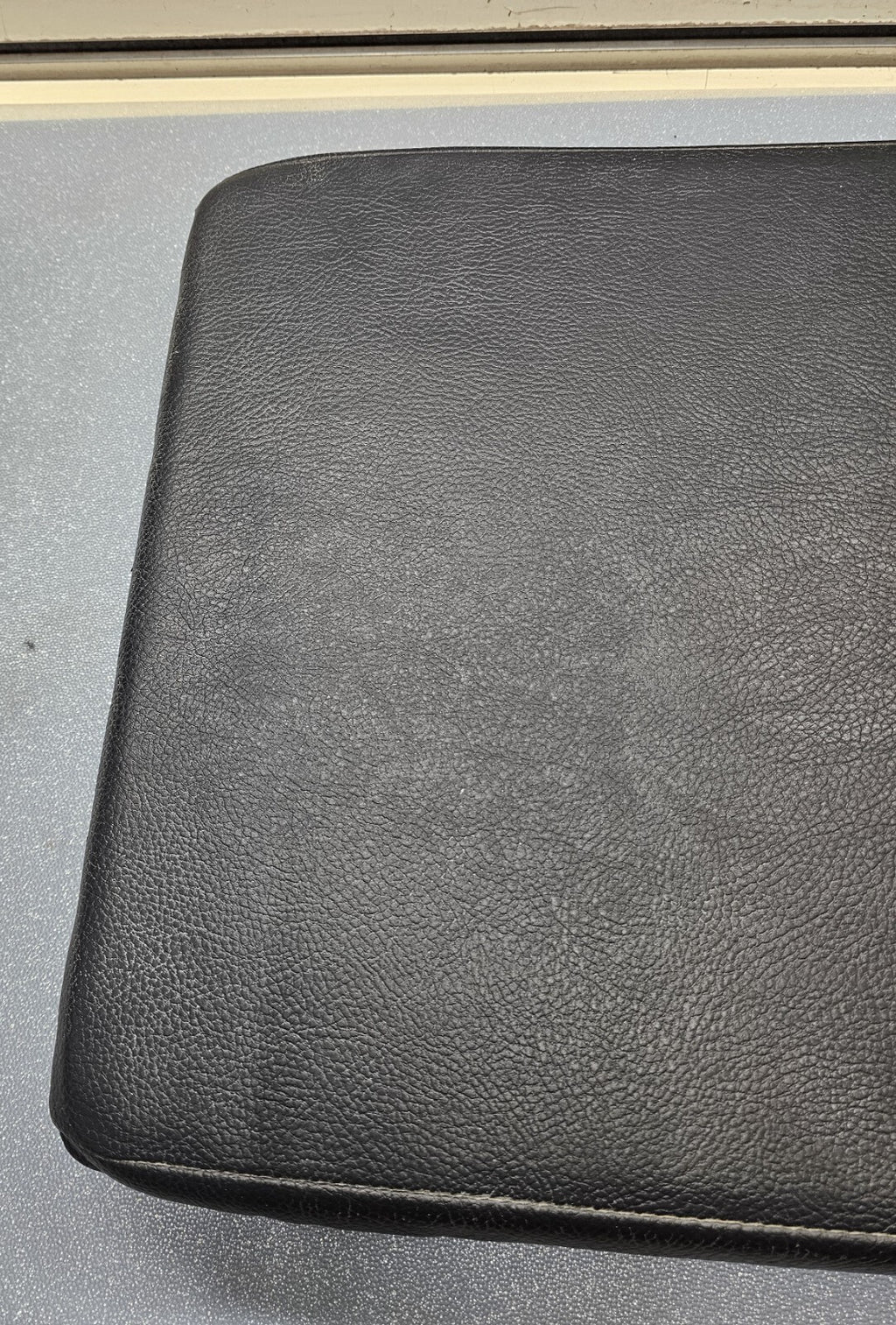 🔥02-08 Dodge RAM Center Console Jump Seat ARMREST Cover Lid Leather BLACK JS7