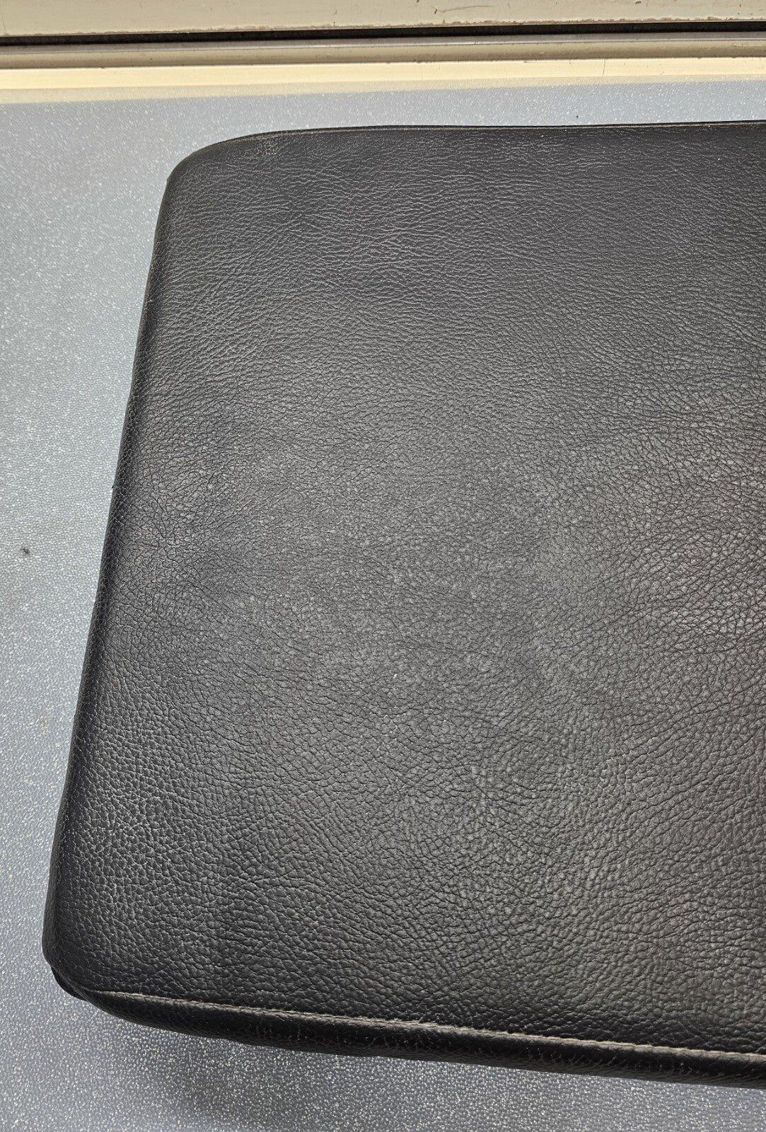🔥02-08 Dodge RAM Center Console Jump Seat ARMREST Cover Lid Leather BLACK JS7