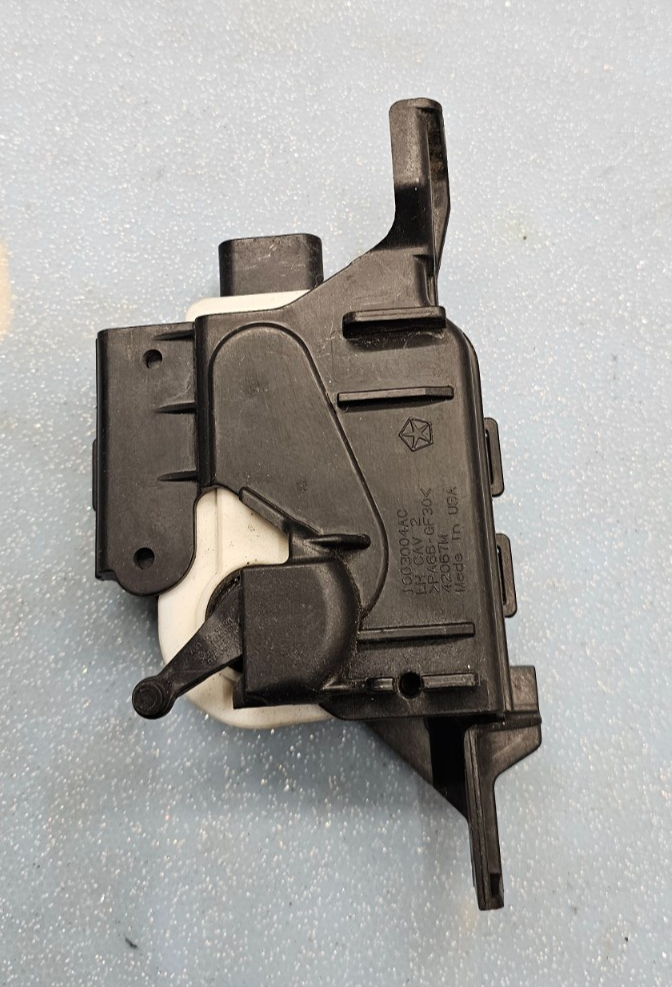 🔥13-18 Dodge Ram 1500 Active Radiator Grille Shutter Actuator Motor OEM