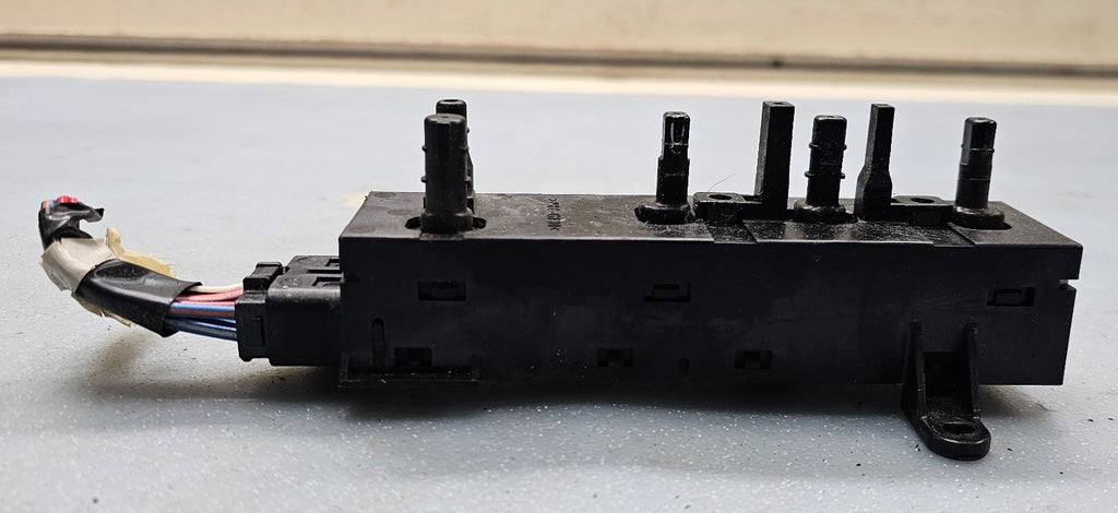 04-06 Tundra 02-03 Camry 01-04 Highlander Front Left Driver Seat Switch Assembly