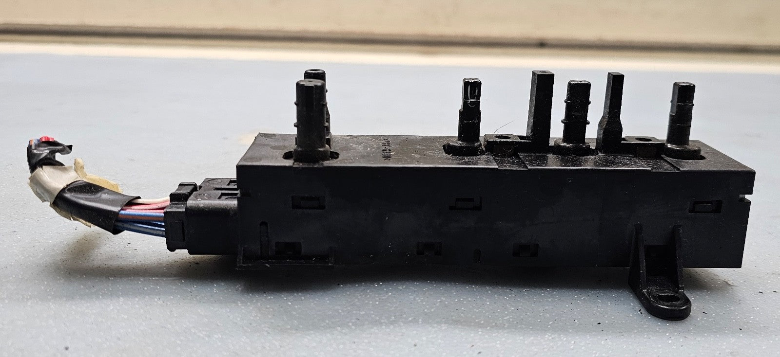 04-06 Tundra 02-03 Camry 01-04 Highlander Front Left Driver Seat Switch Assembly