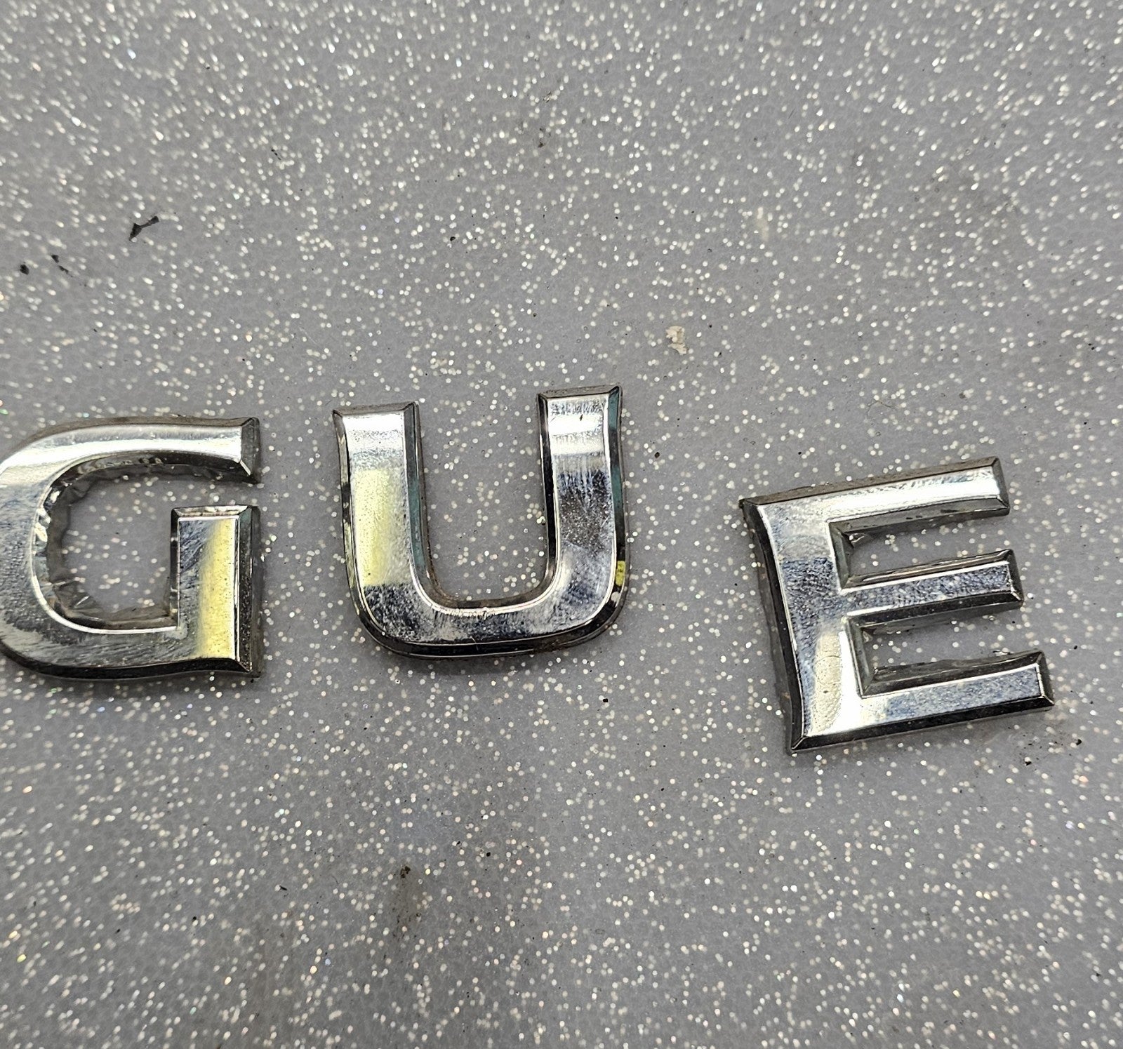 08-13 Nissan Rogue emblem letters badge trunk rear logo symbol Genuine Original