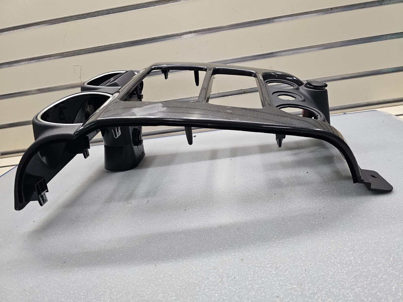 🔥03-08 ENVOY XL FRONT RADIO DASH SURROUND BEZEL TRIM PANEL CLIMATE BLACK