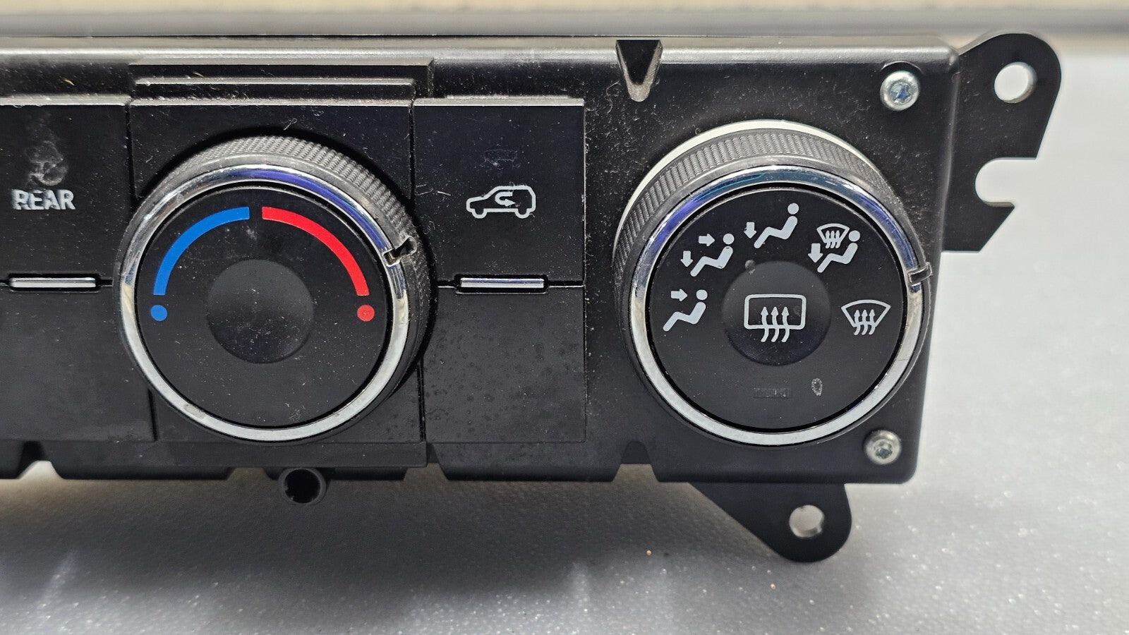 🔥07-09 CHEVY EQUINOX DASH CENTER AC HEATER CLIMATE TEMPERATURE CONTROL UNIT OEM
