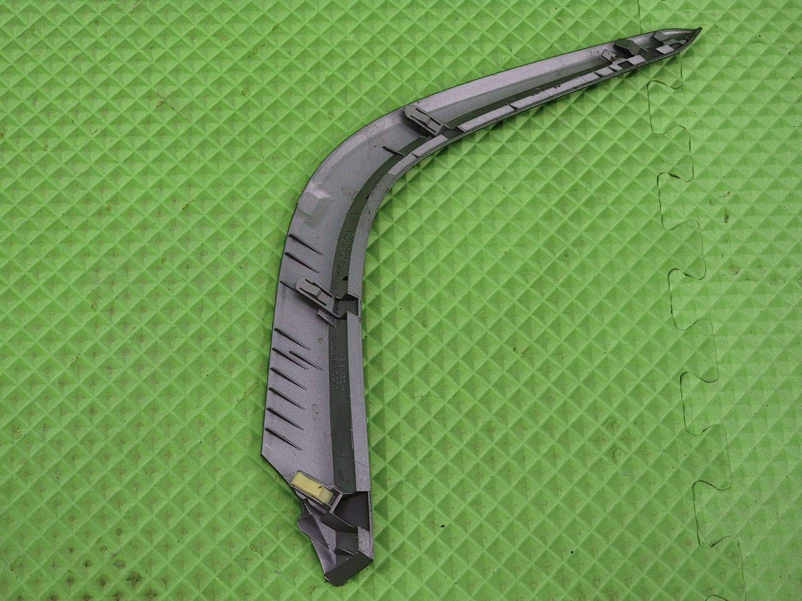 🔥2009-2013 Toyota Corolla Shifter Bezel Trim Molding Right side OEM silver