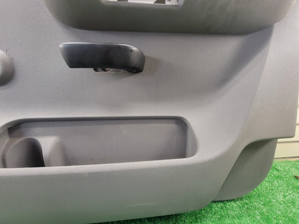 🔥07-09 Chevy Silverado Avalanche GMC Sierra Passenger Front Door Panel GRAY D19