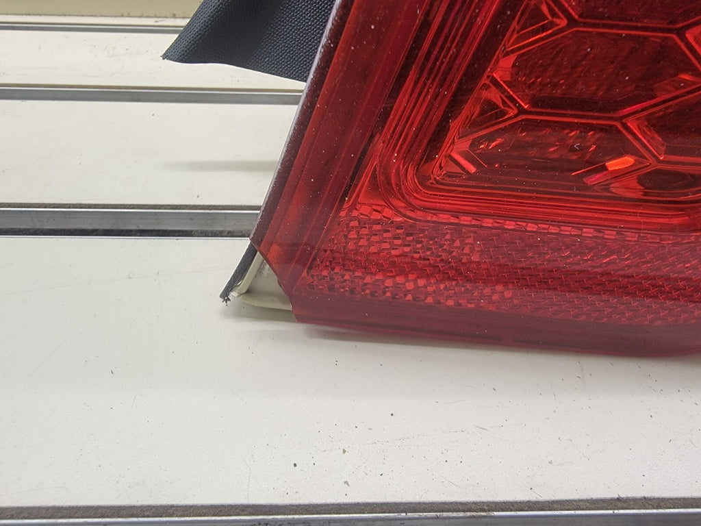10-12 Ford FUSION Tail Light Break Light Lamp Assembly Rear RIGHT Passenger OEM