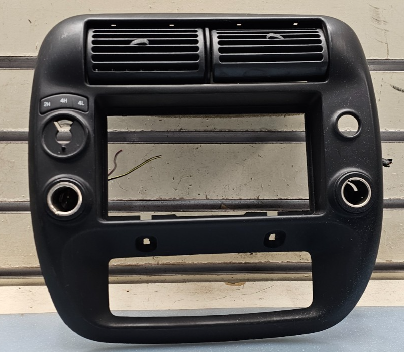95-10 Ranger Explorer Center Dash Radio Stereo Display Bezel Trim Panel BLACK B2