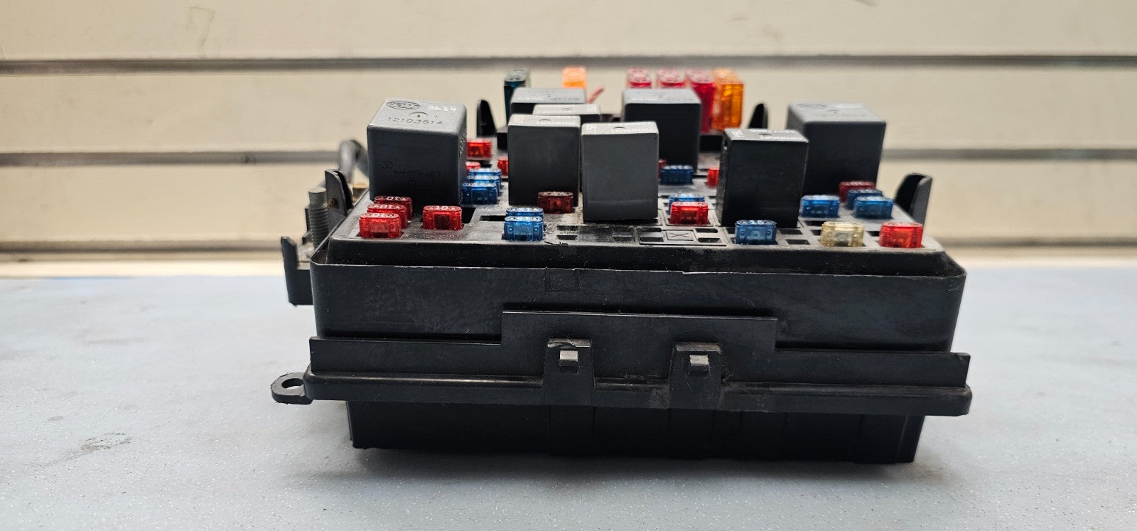 🔥99-02 Sierra Silverado Engine TIPM Fuse Relay Box Junction Body Control Module