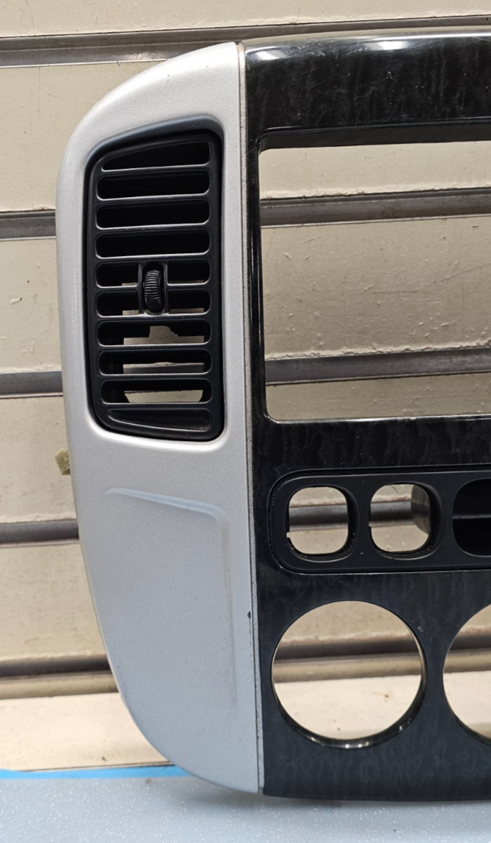 🔥01-07 FORD ESCAPE CENTER DASH RADIO A/C CLIMATE TRIM BEZEL SILVER OEM