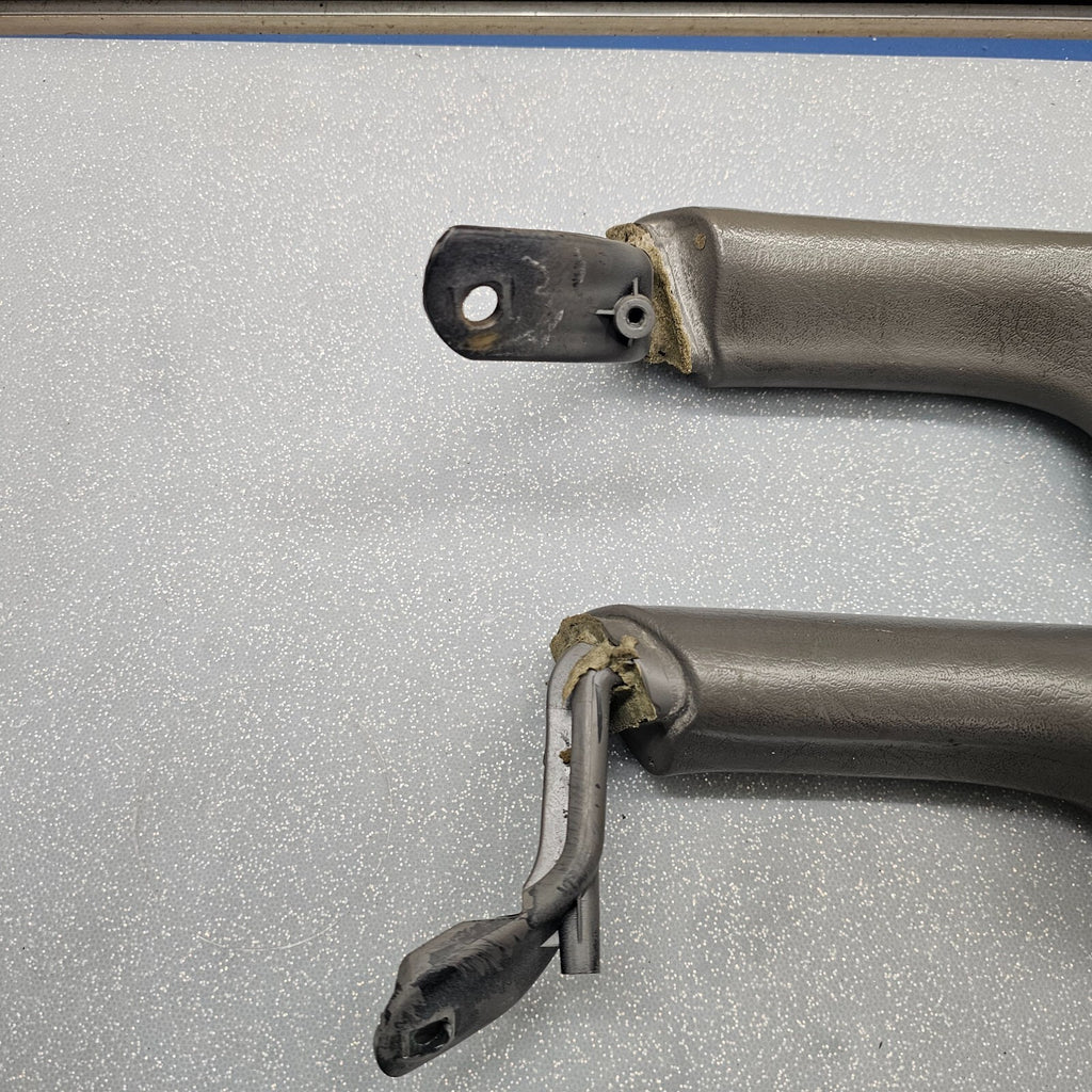 🔥02-09 TRAILBLAZER Door Panel ARMREST Pull Handle LEFT & RIGHT Set 2 GRAY H4