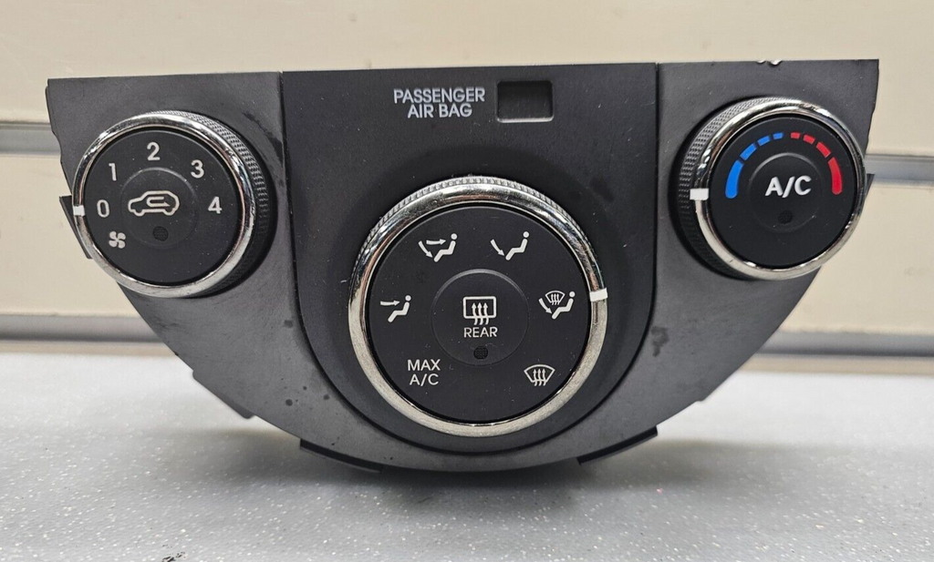 10-11 Kia Soul Front Dash AC Heater Temperature Climate Control Air Conditioner