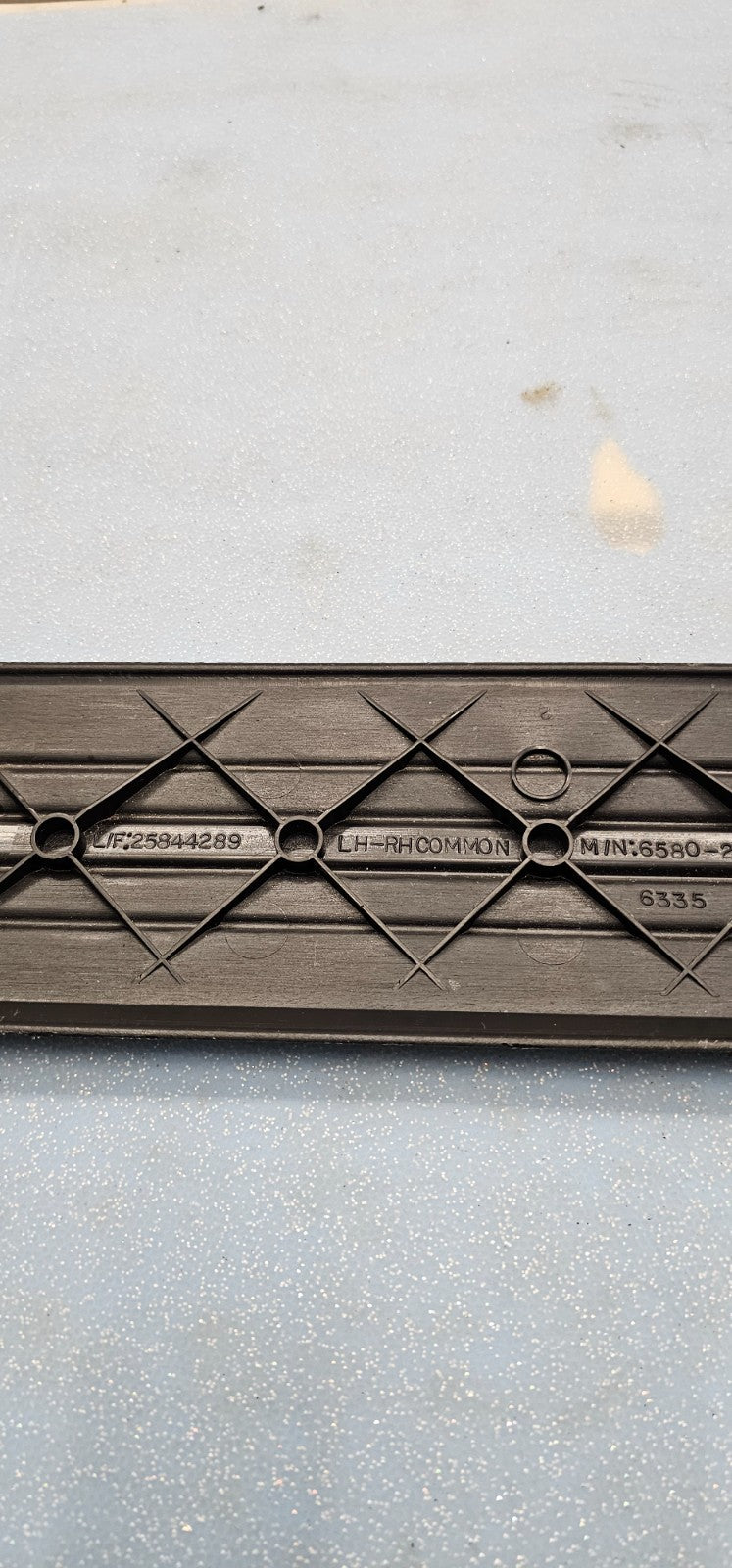 🔥07-14 SILVERADO SIERRA LEFT FRONT CREW CAB DOOR SILL SCUFF PLATE TRIM BLACK