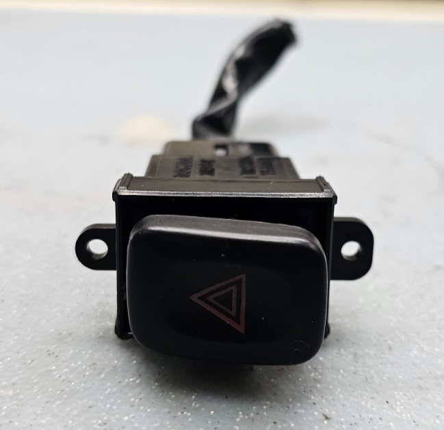 🔥1995-1998 Toyota Avalon Hazard Emergency Switch Button OEM BLACK