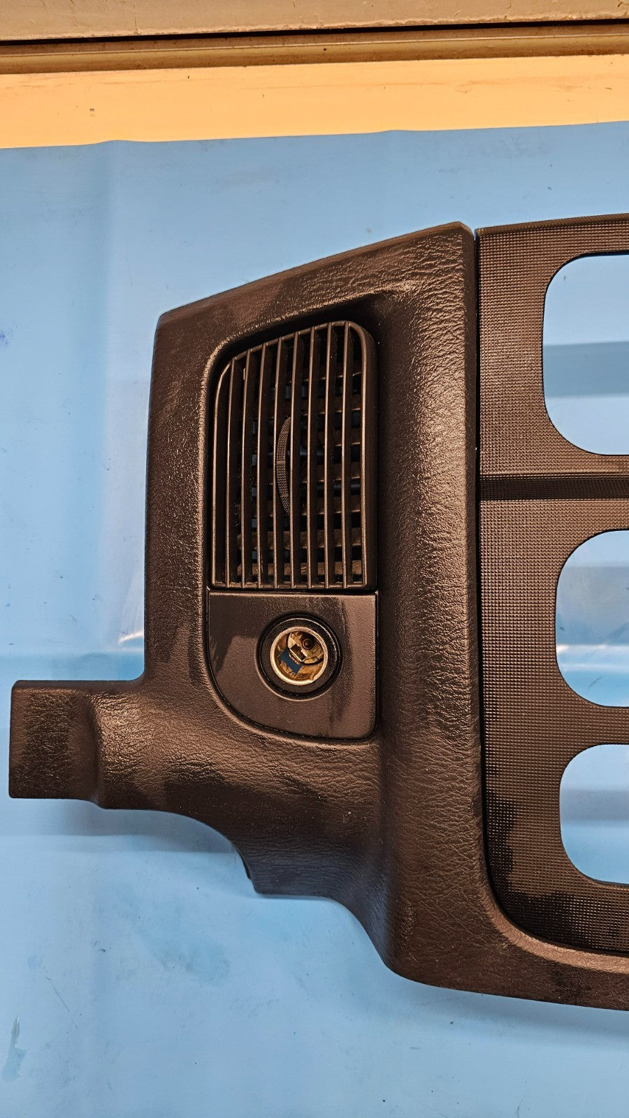 🔥02-05 Dodge RAM Dash RADIO Audio Stereo Bezel Climate Trim Panel Black B10