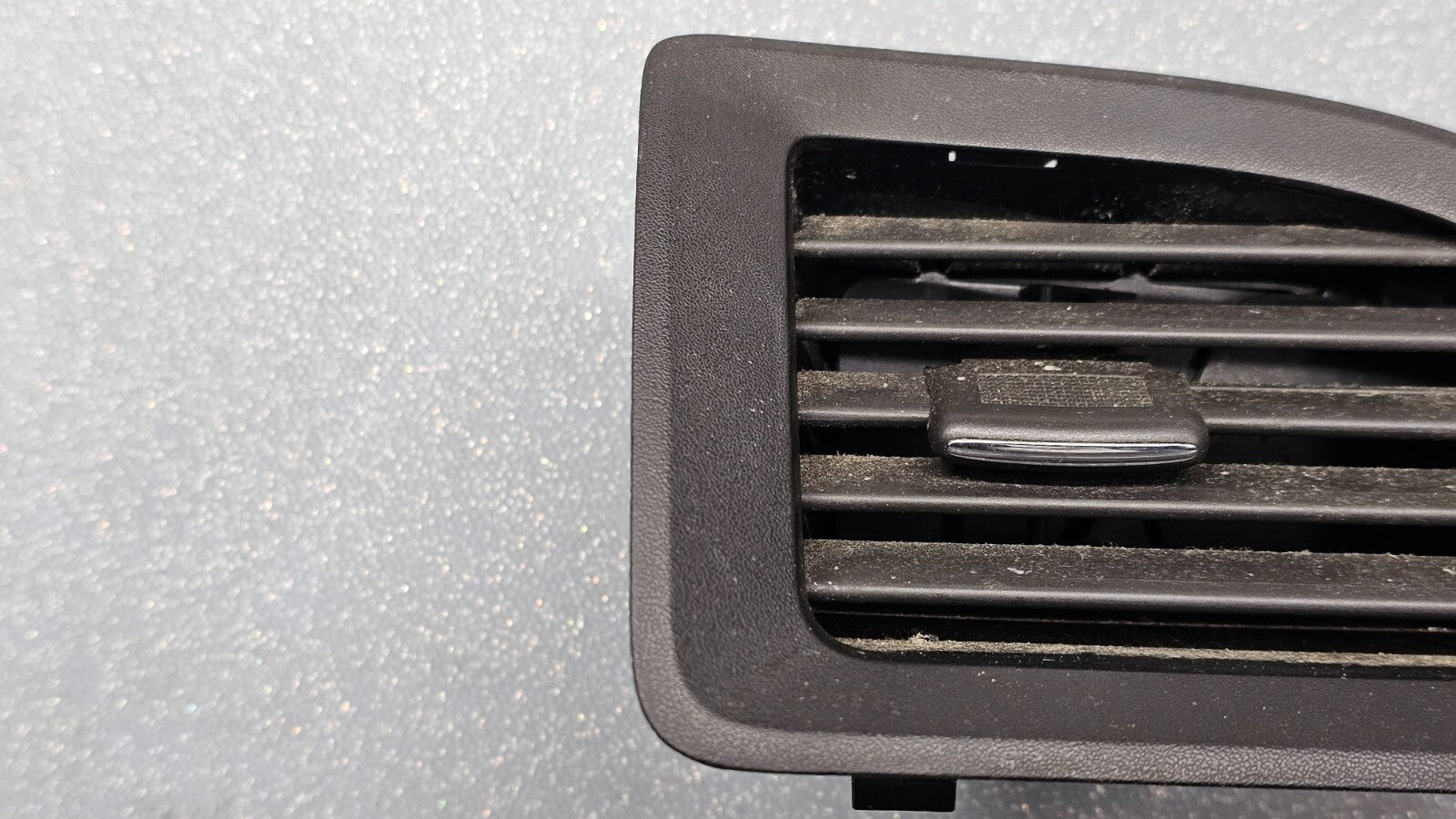 🔥08-12 CHEVY  MALIBU DASH LEFT DRIVER  A/C AIR VENT HEATER CONDITIONING BLACK