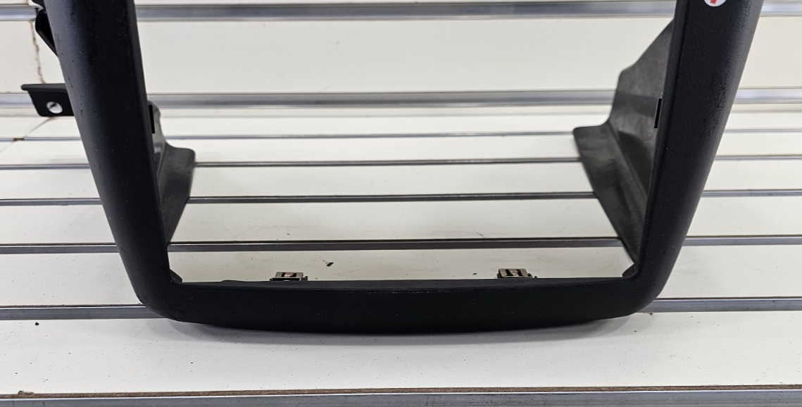 🔥04-07 Chevrolet MALIBU Dash Center RADIO BEZEL Climate Air Vents Trim BLACK B7