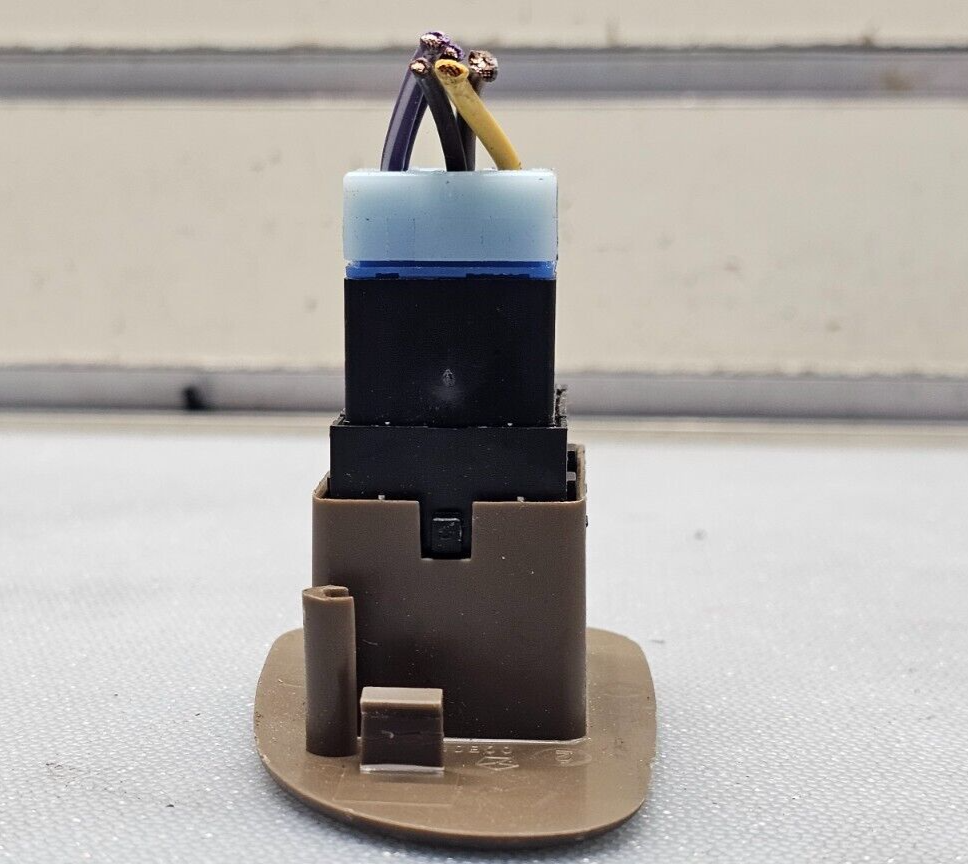 🔥98-00 Dakota 300M Concorde Right Passenger Power Window Control Switch Tan OEM