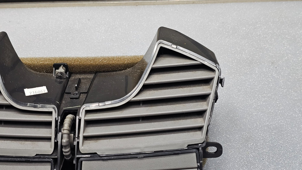 🔥08-12 Chevrolet Malibu Center Dash Double Air Vent Heater Conditioning Gray