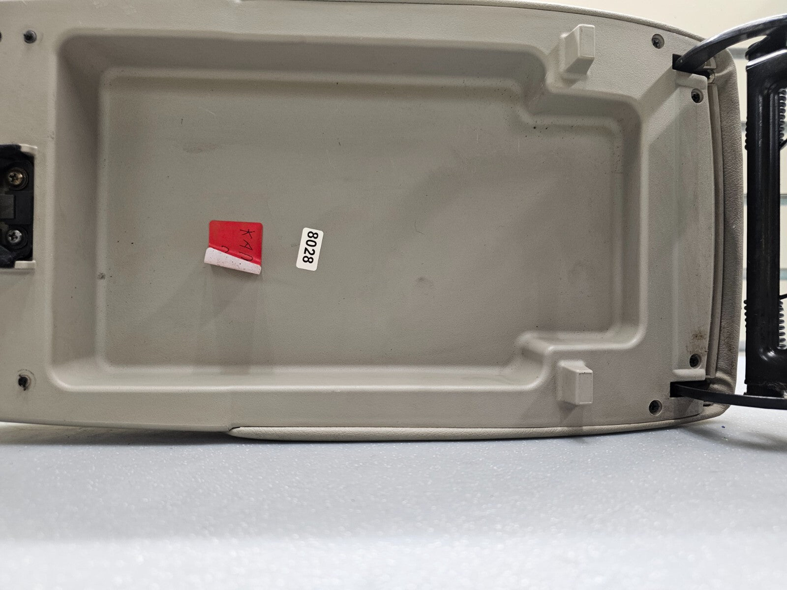 🔥07-11 TOYOTA CAMRY CENTER CONSOLE LID ARM REST COVER TOP PAD ASSEMBLY TAN OEM