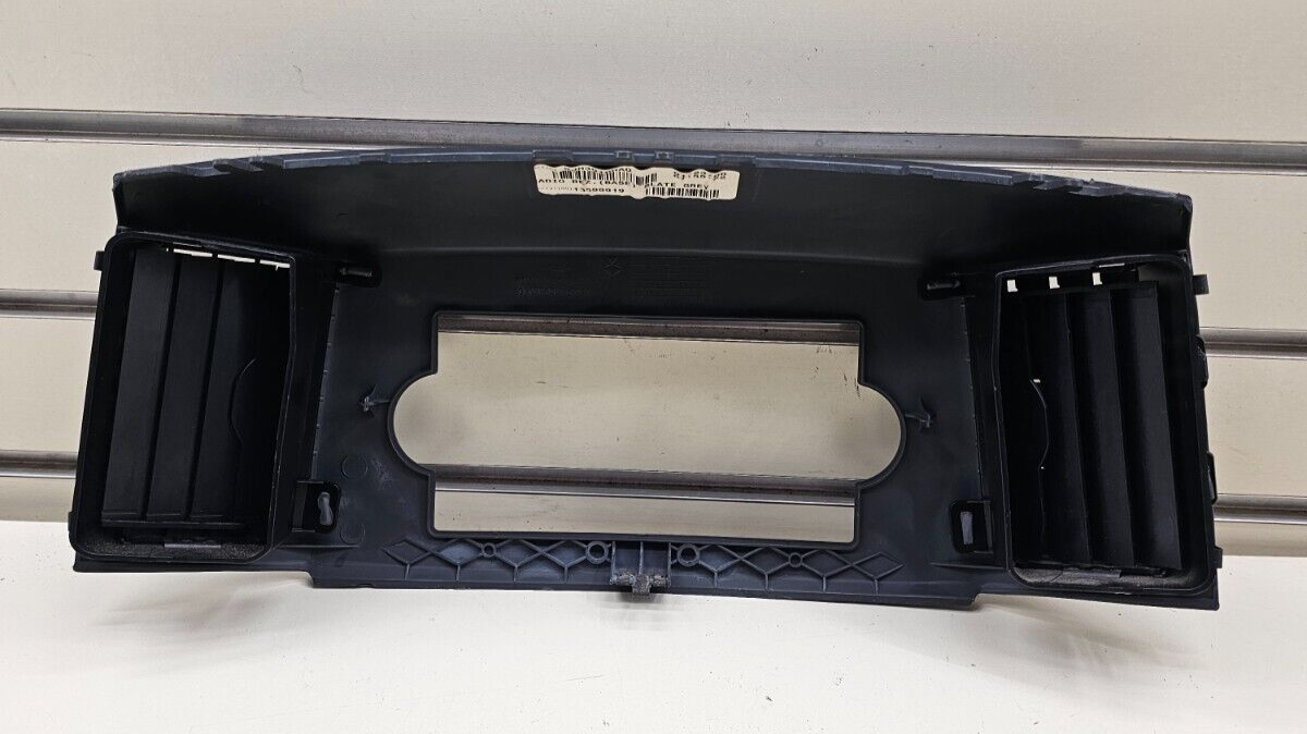 🔥05-07 Grand Cherokee Center Dash RADIO STEREO TRIM BEZEL PANEL SLATE GRAY B30