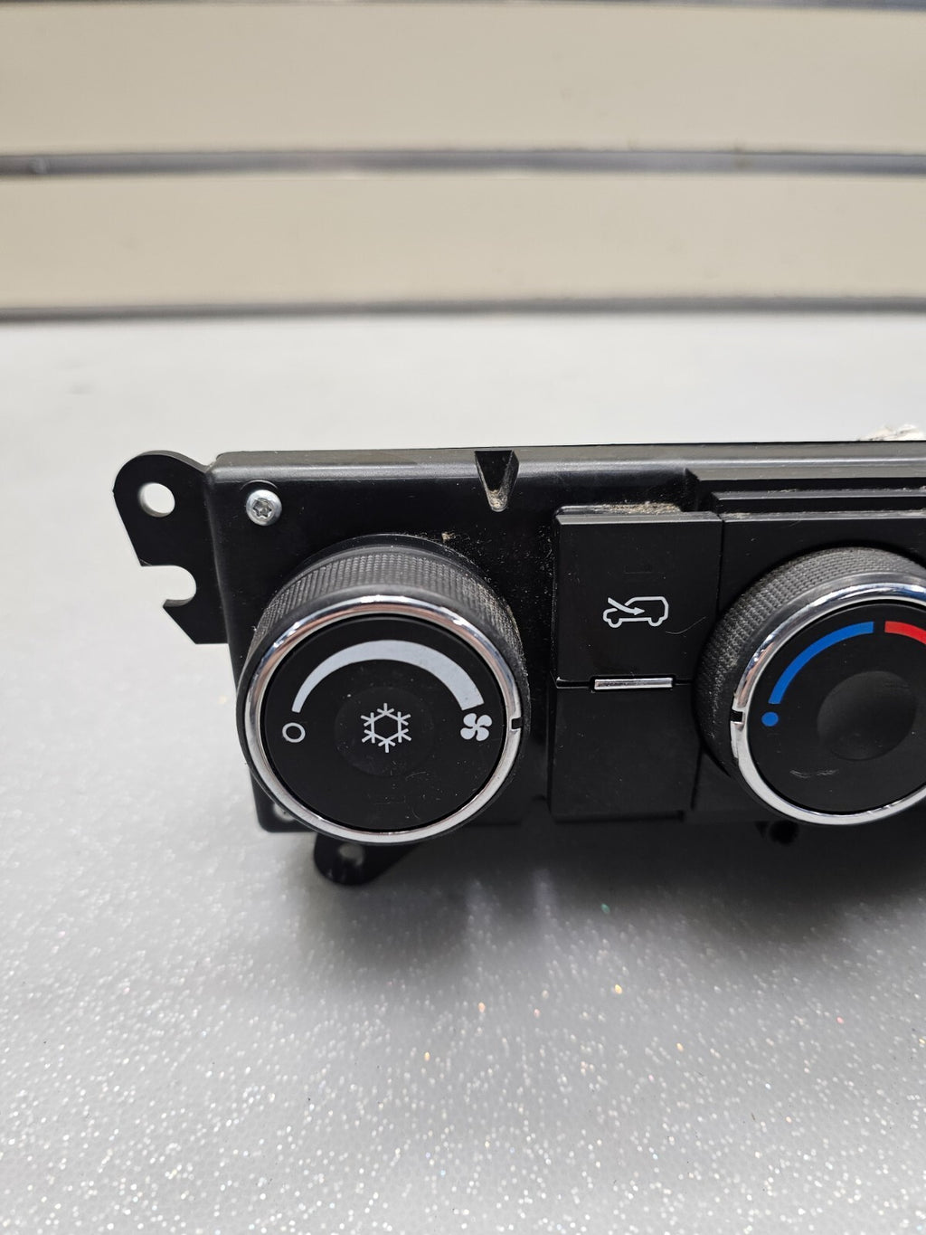 🔥07-09 CHEVY EQUINOX DASH CENTER AC HEATER CLIMATE TEMPERATURE CONTROL UNIT OEM