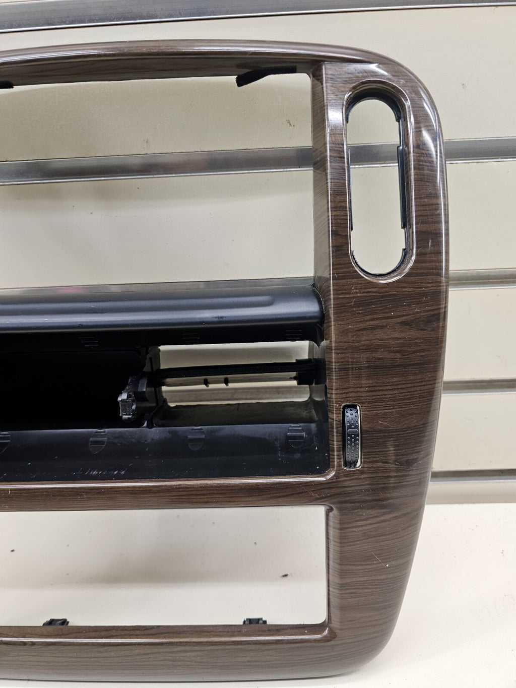🔥02-05 EXPLORER RADIO AUDIO STEREO CLIMATE TEMPERATURE CONTROL BEZEL TRIM WOOD