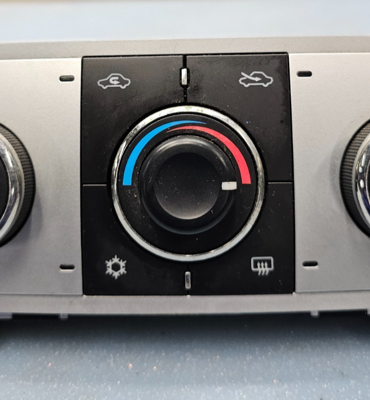 🔥08-12 Malibu Dash AC A/C HVAC Heater Climate Temperature Control Silver