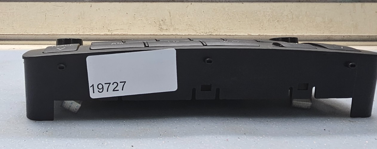 🔥05-08 Toyota Corolla Matrix Dash AM FM Radio Receiver Display CD Player Black