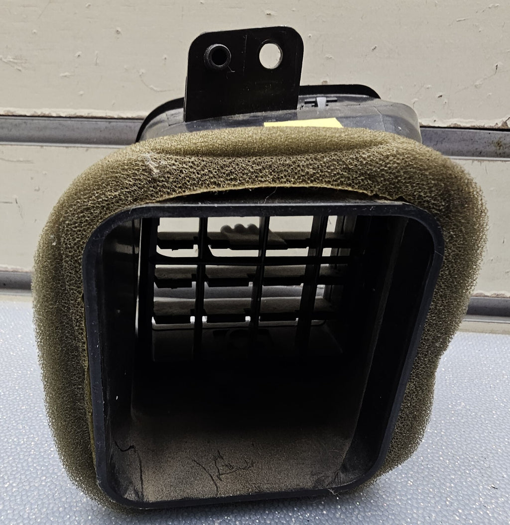 99-06 Silverado Sierra Dash Air Vent Left Driver Heater Climate Temperature OEM