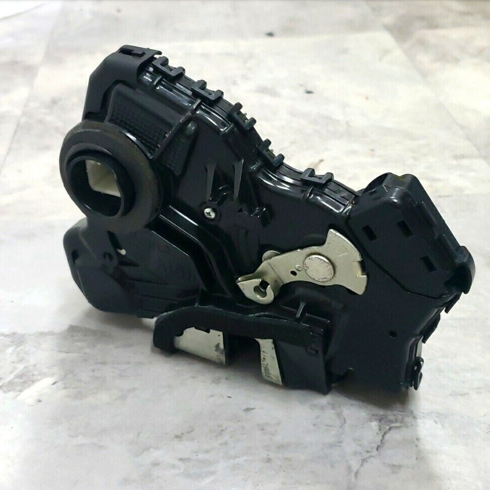 03-08 Pontiac Vibe LEFT FRONT door lock actuator OEM/PV