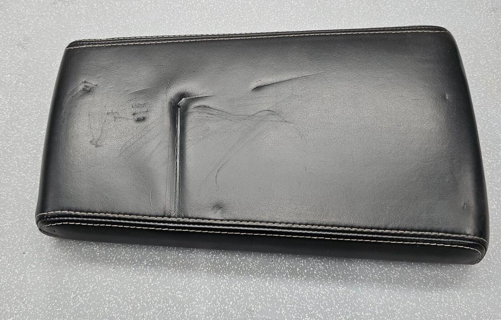 🔥07-11 Nitro Liberty Center Console Lid Arm Rest Top Pad Cover Assembly Black