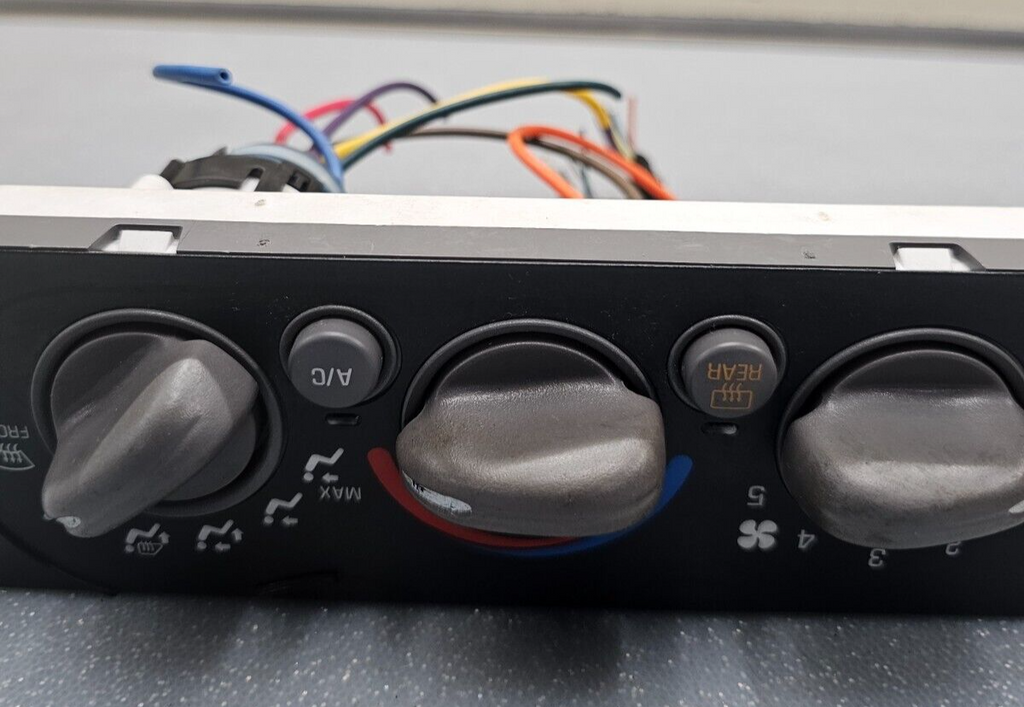 01-05 PONTIAC GRAND AM Dash AC Heater Temperature Climate Control Conditioner