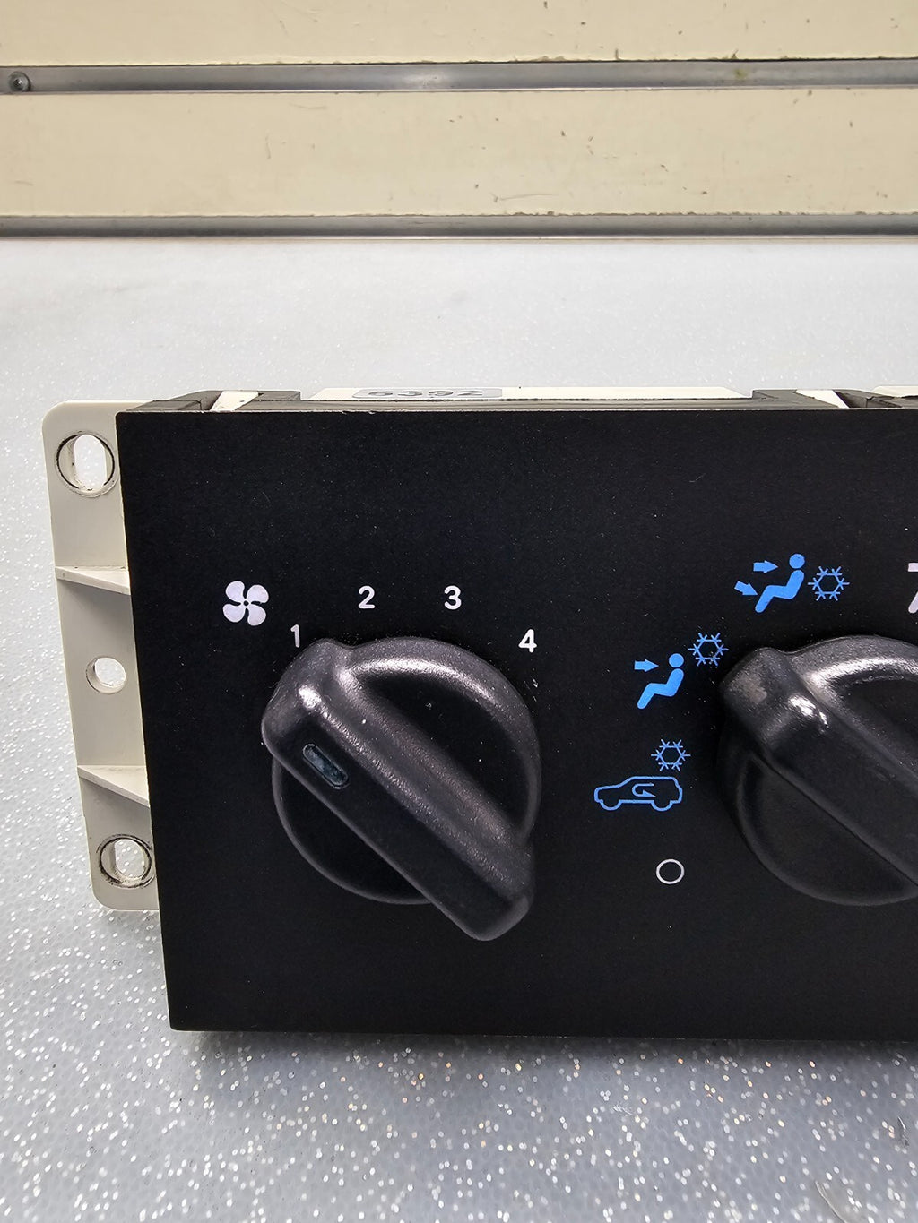 99-01 JEEP CHEROKEE DASH AC HEATER TEMPERATURE CLIMATE CONTROL UNIT CONDITIONER