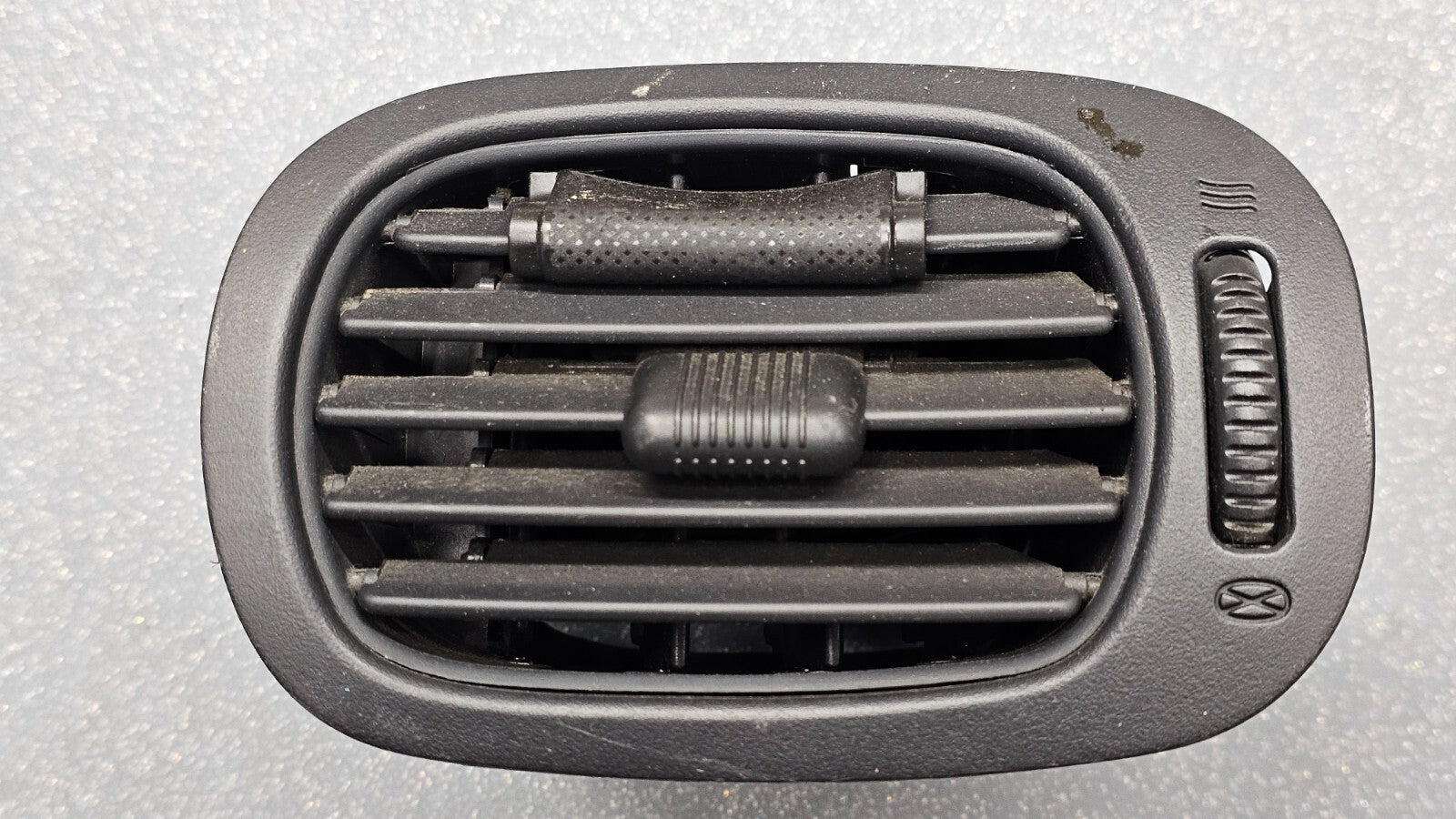 🔥01-07 Grand Caravan Town Country Dash Right Passenger AC Air Vent Heater Black