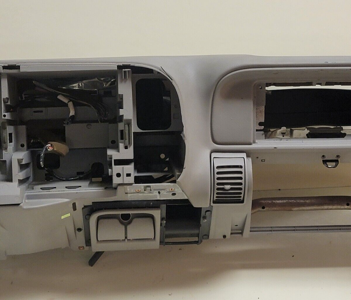 🔥95-99 CHEVY GMC SILVERADO C/K Dashboard DASH CORE Frame Mount UP Box GREY DB2