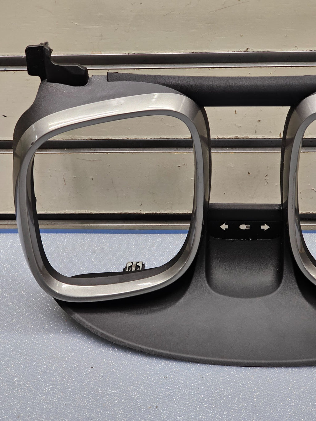 🔥13-15 MALIBU DASH INSTRUMENT CLUSTER SPEEDOMETER TACHOMETER BEZEL SILVER/BLACK