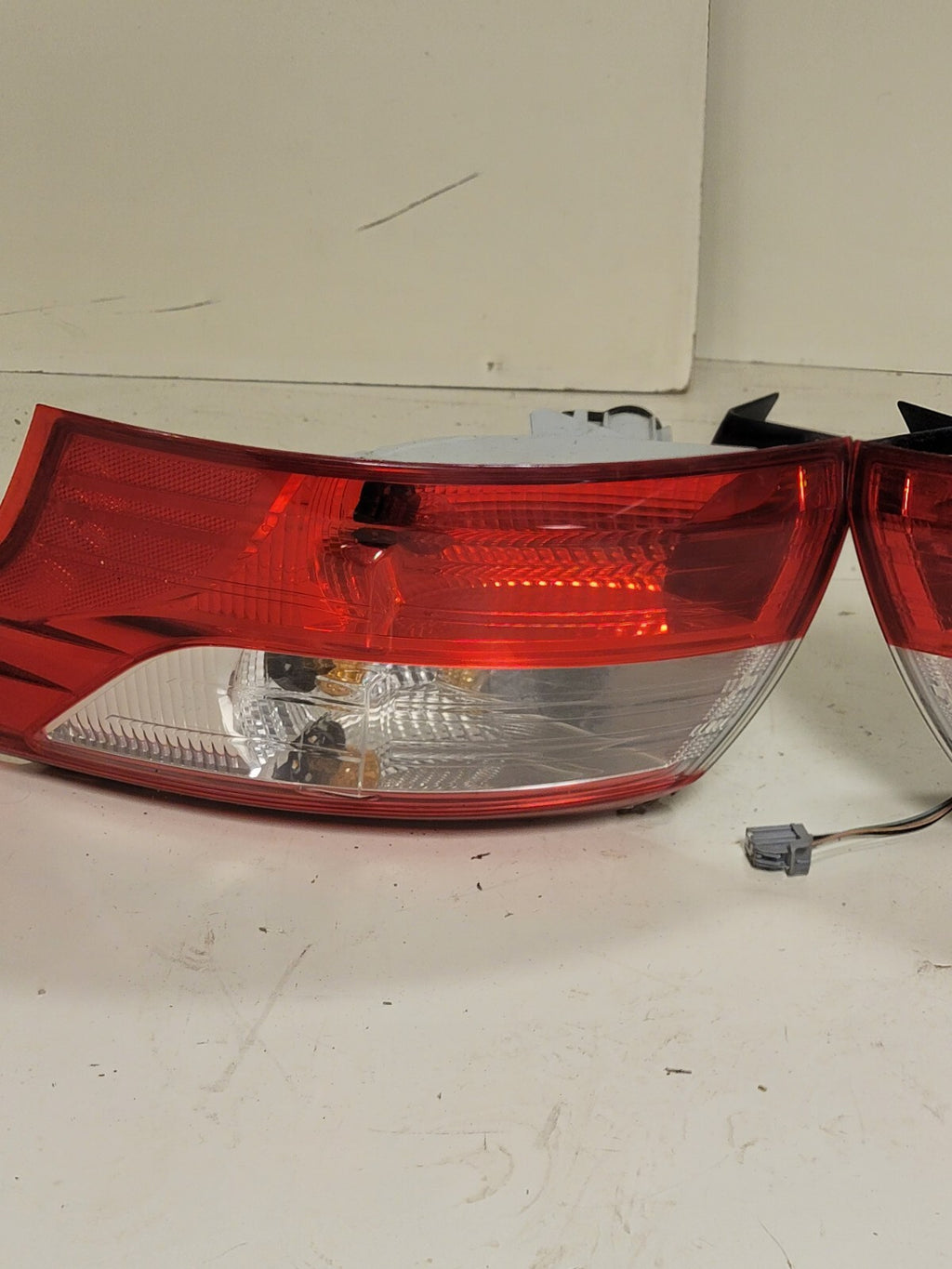 🔥2012-2014 Ford FOCUS Sedan TAILLIGHT Tail Light Lamp  SET