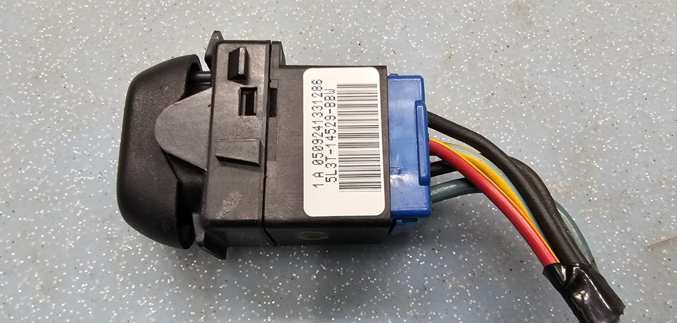 🔥03-08 Crown Victoria Expedition F150 Door Window Control Switch Assembly Black