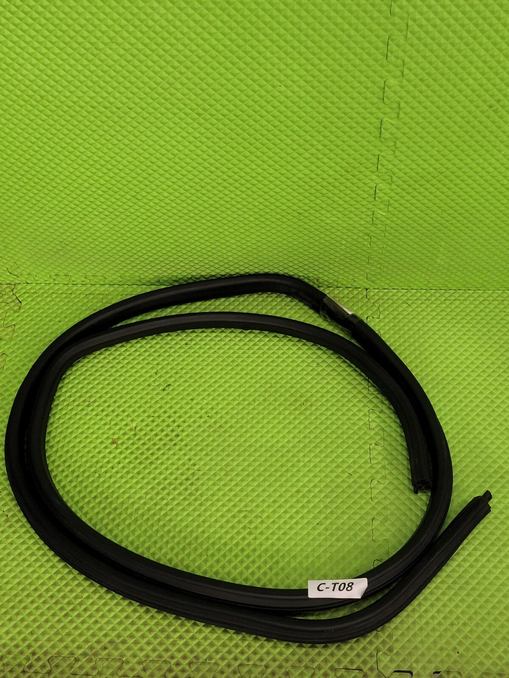🔥07-14 Chevrolet Tahoe Rear Front Right Passenger Door Weatherstrip Seal Black