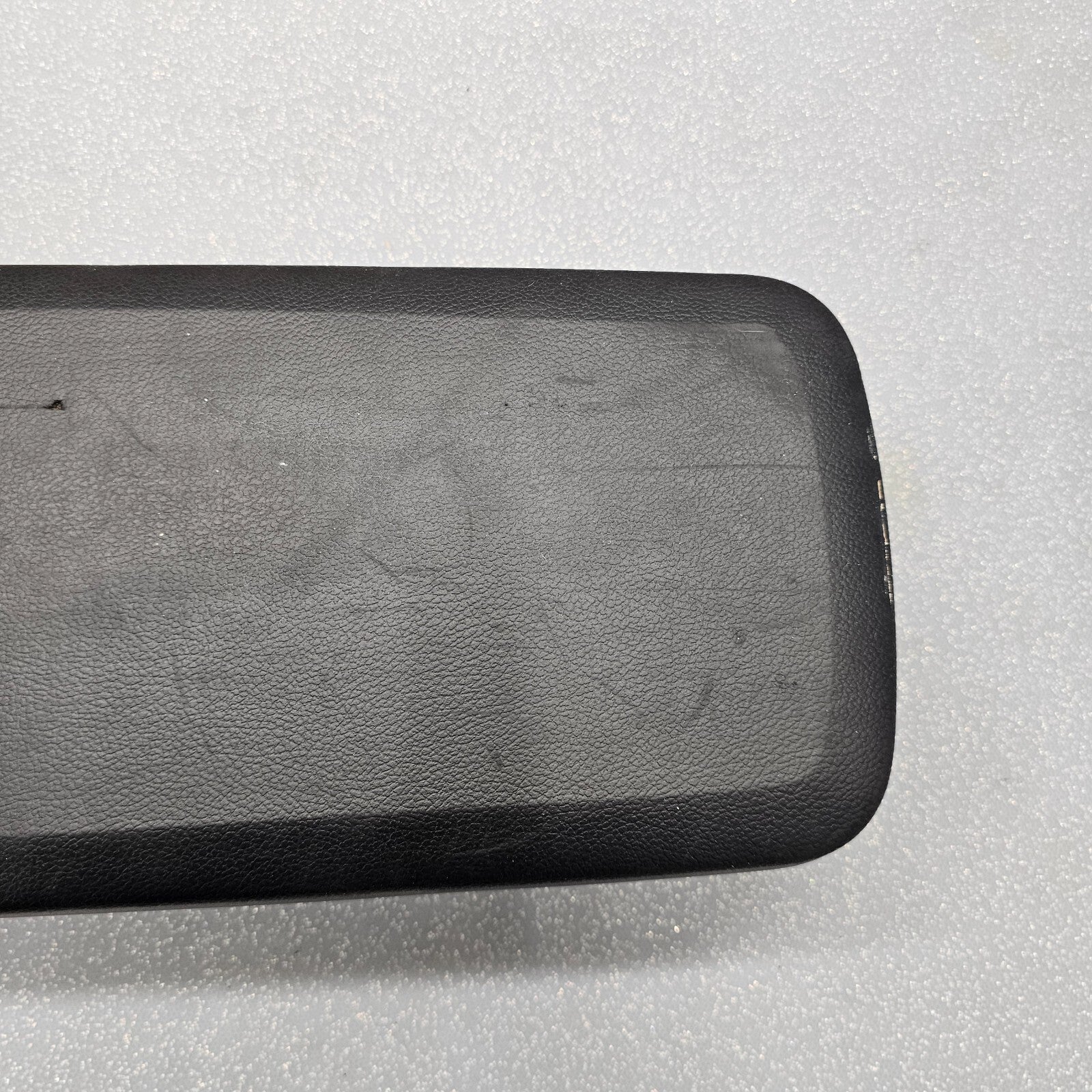 🔥09-14 Ford F-150 Center Console Arm Rest Lid Cover Top Pad Assembly Black