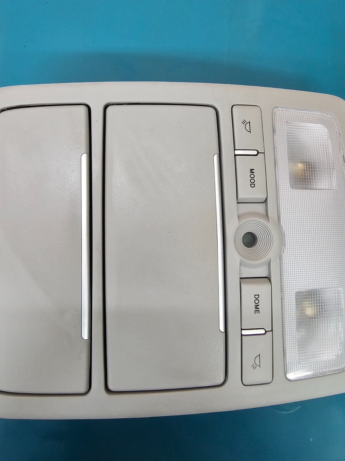 07-12 HYUNDAI VERACRUZ Overhead Console Dome Map Storage Lights Assembly LT GRAY