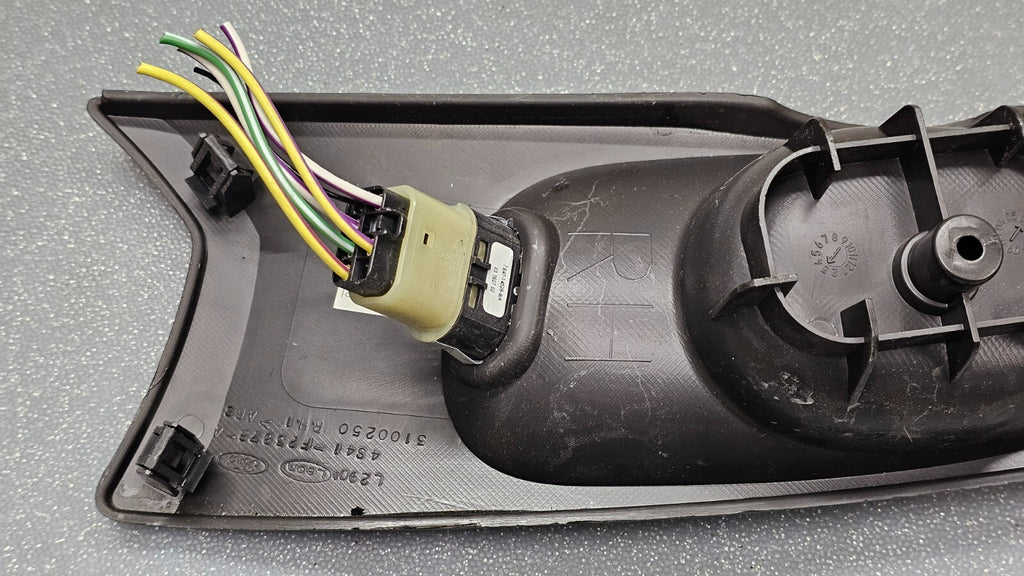 🔥00-07 Ford Focus Front Right Passenger Door Window Control Switch Lock Black