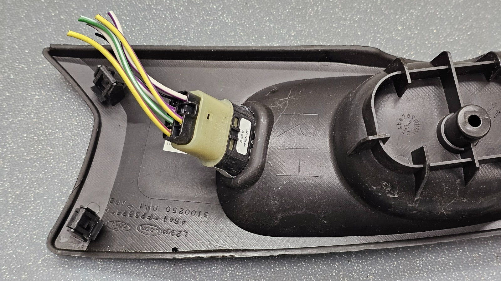 🔥00-07 Ford Focus Front Right Passenger Door Window Control Switch Lock Black