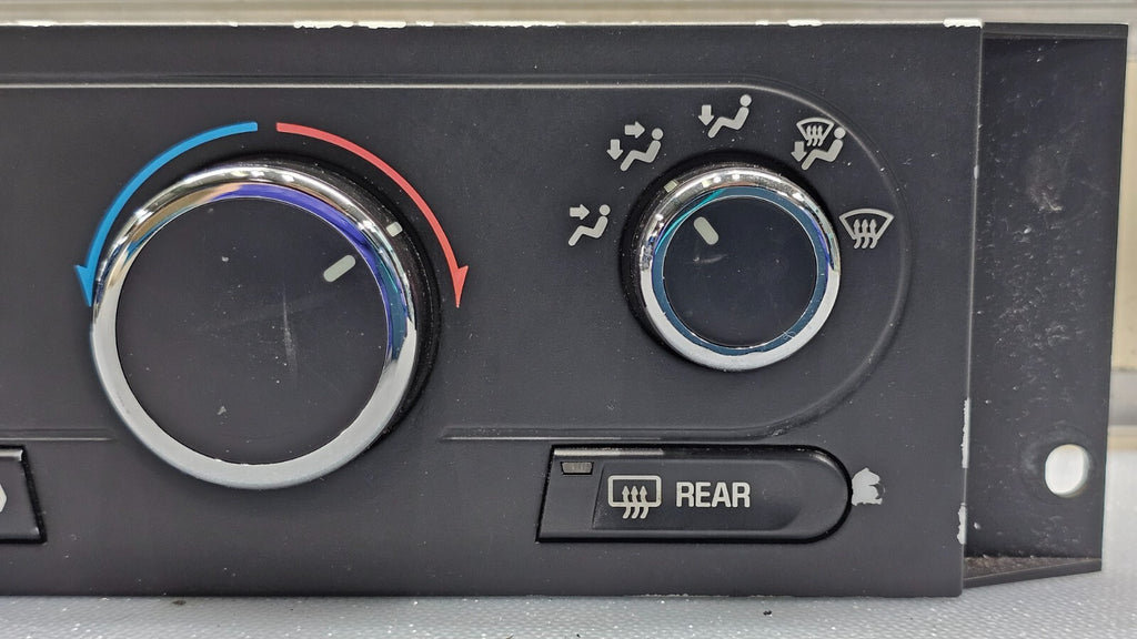 02-07 Buick Rendezvous Dash A/C Heater Climate Control Temperature Conditioning