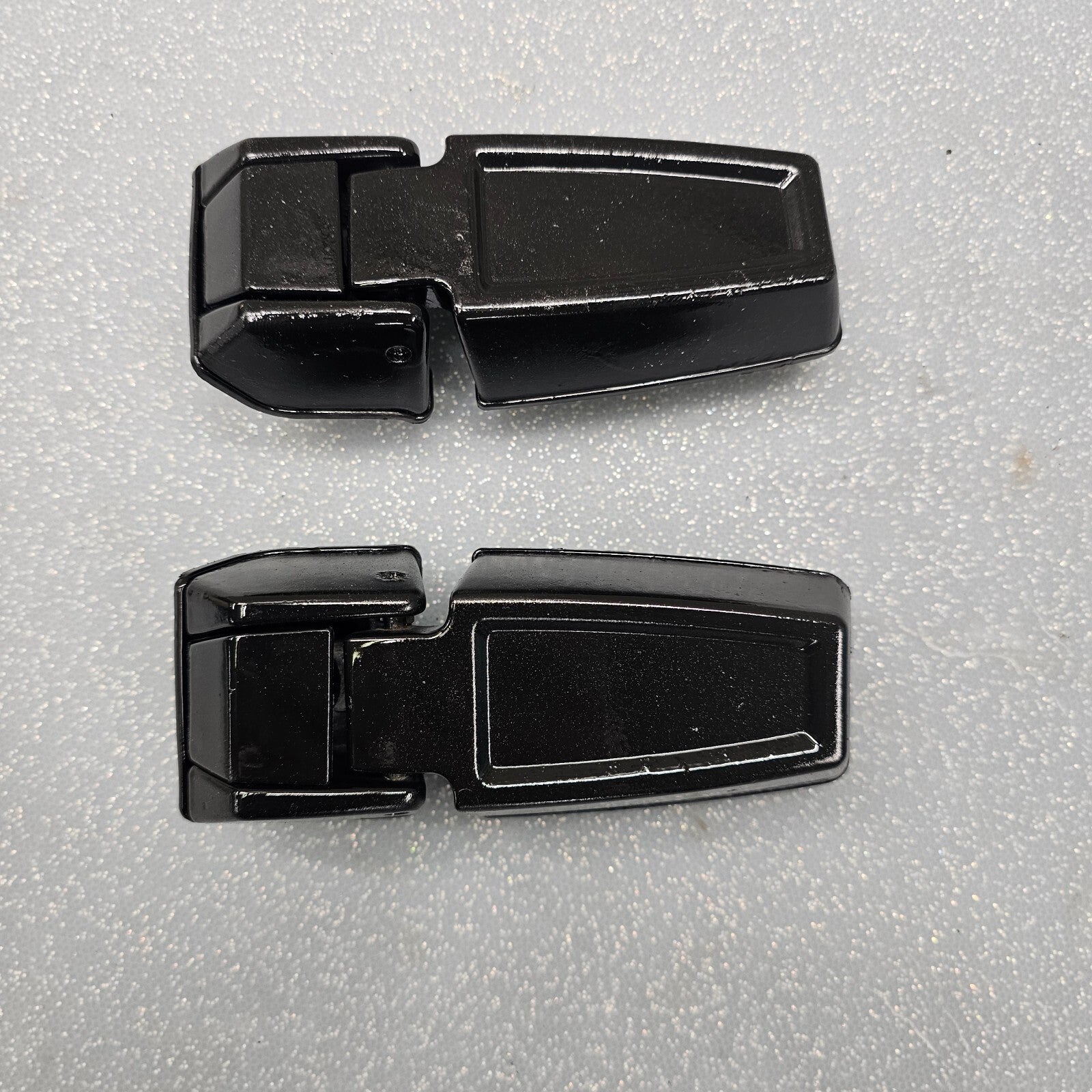 06-10 JEEP COMMANDER REAR LIFTGATE GLASS WINDOW HINGES SET LEFT RIGHT OEM/JC