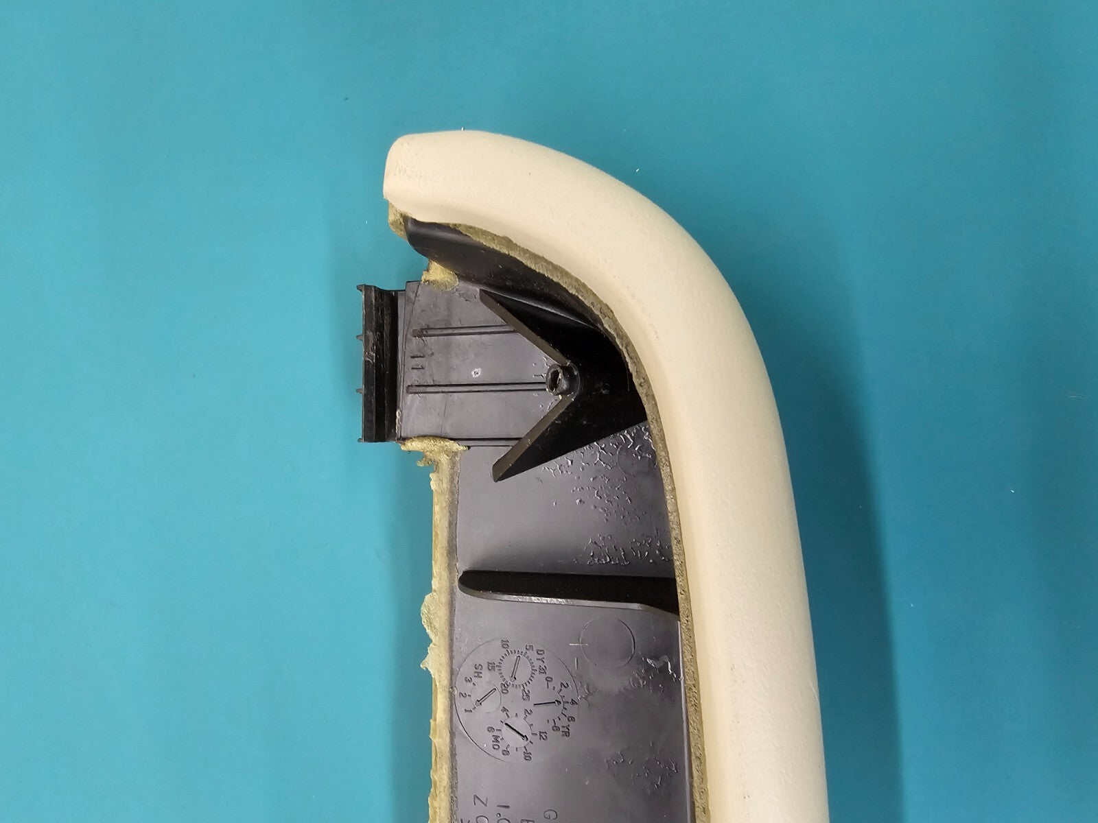 🔥99-06 Silverado SIERRA TAHOE Door Panel ARMREST Rear LEFT Handle LIGHT TAN H3