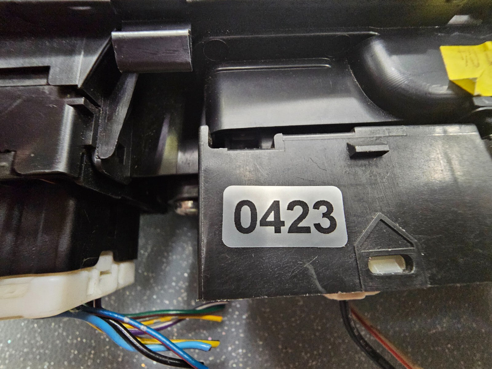 🔥04-15 TITAN ARMADA LEFT DRIVER MASTER POWER WINDOW LOCK SWITCH ASSEMBLY BLACK