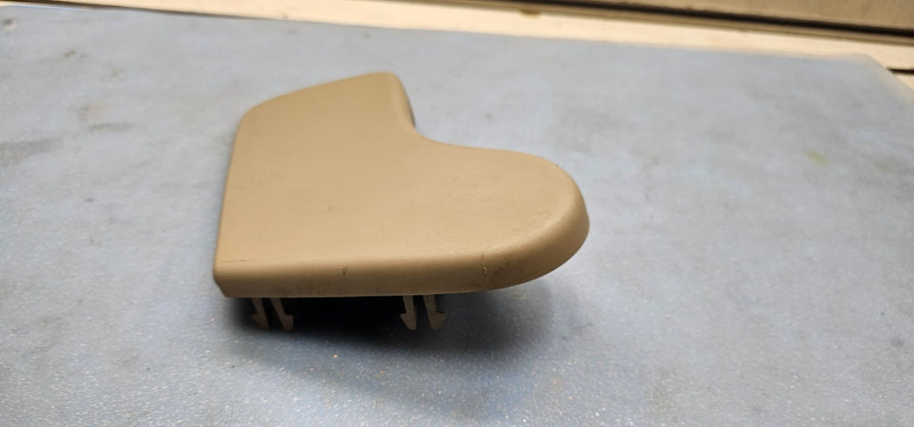 🔥07-14 Tahoe Suburban Yukon RH Passenger Front Seat Buckle Trim Cover TAN
